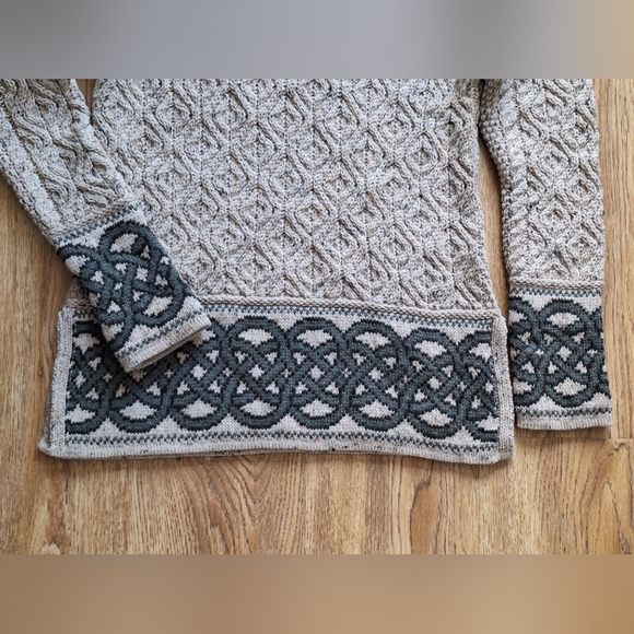 Aran Crafts Ranelagh Merino Jacquard Knit Crewneck Sweater in Oatmeal - M - Picture 4 of 14